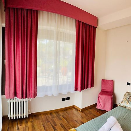 Welcome Traveller Frida'S Rooms Caprino Veronese Exterior photo