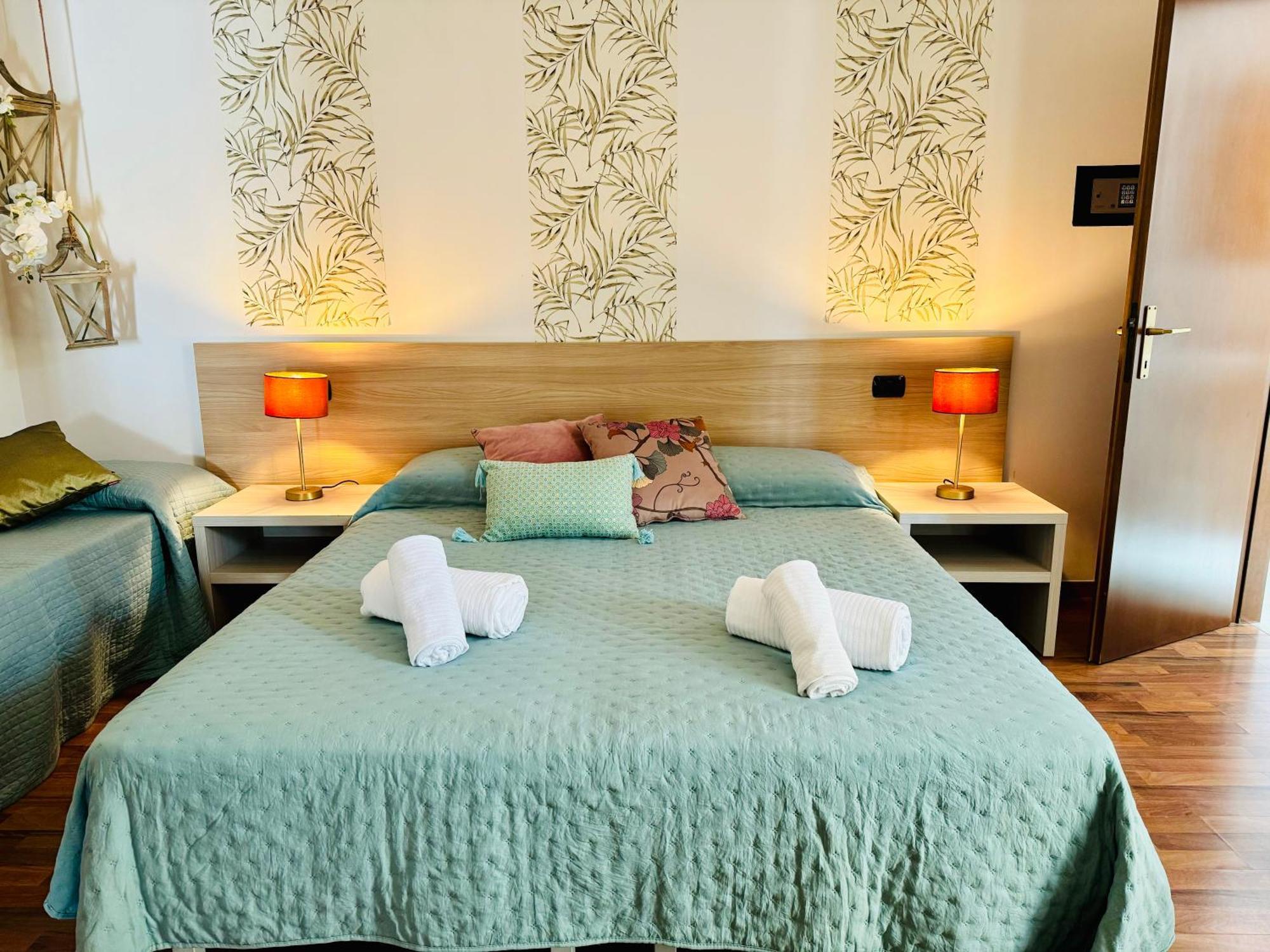 Welcome Traveller Frida'S Rooms Caprino Veronese Exterior photo